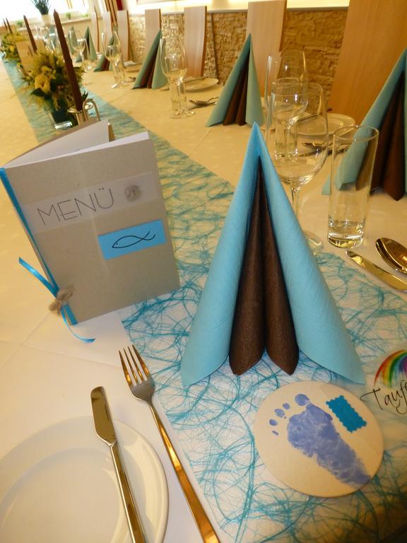 Restaurant - Cafe - Pension Hassler ベルク・イム・ドラウタール エクステリア 写真